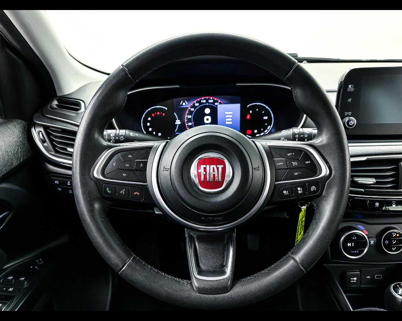 FIAT Tipo (2015-->) - Tipo 1.3 Mjt S&S SW Business