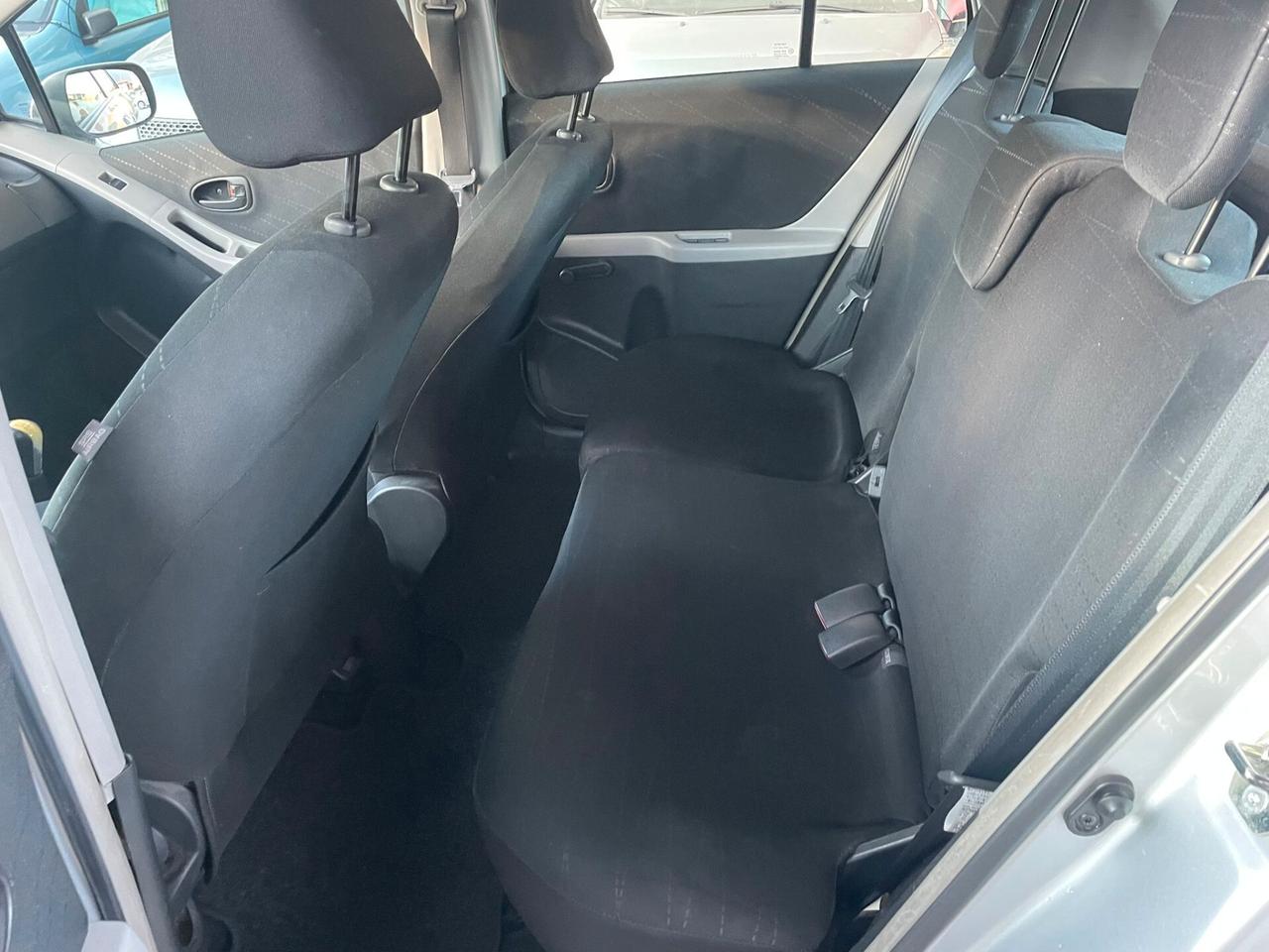 Toyota Yaris 1.0 5 porte