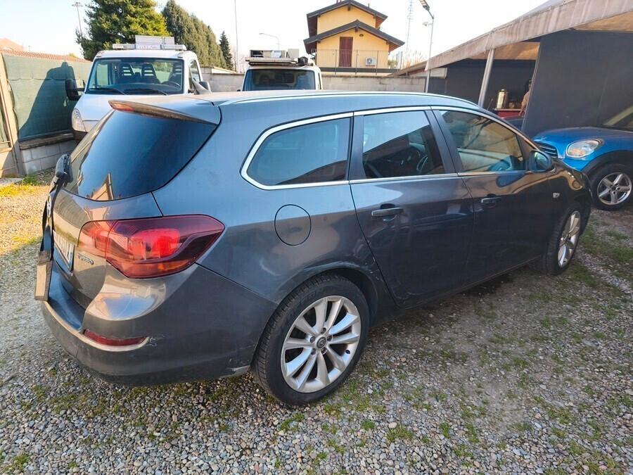 Opel Astra 1.6 115CV Sports Tourer Cosmo
