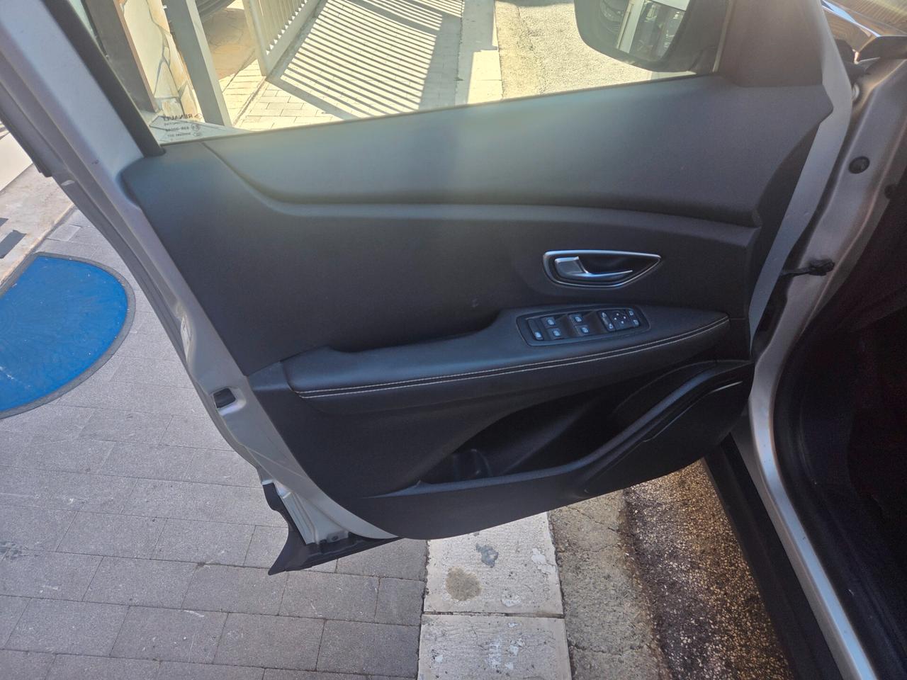 RENAULT SCENIC 1.5 110 CV ANNO 2018 KM140000 CERTIF
