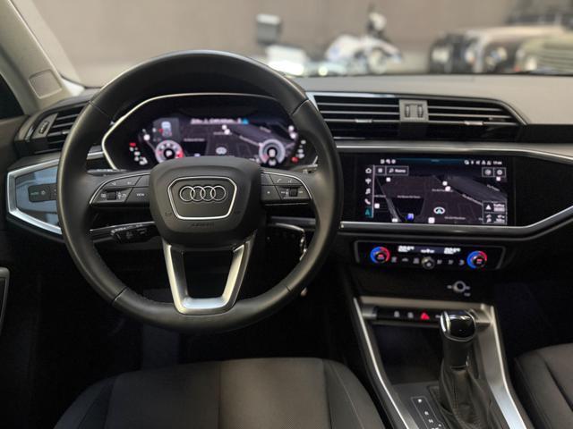 AUDI Q3 35 TDI S tronic Identity Black