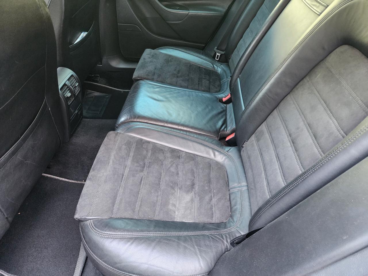 Volkswagen Passat 2.0 TDI DPF Var. Highline