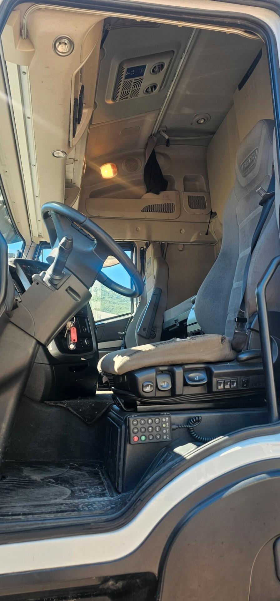 IVECO STRALIS 480 HI-WAY (630.000 km)