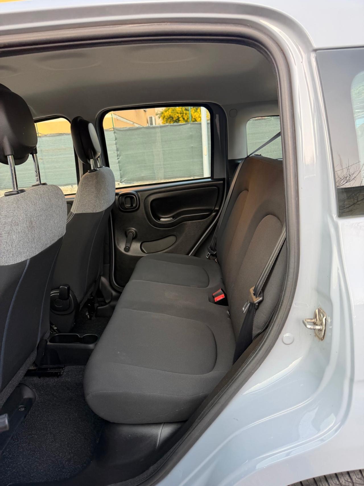 Fiat Panda 1.0 Hybrid - NEOPATENTATI - 12 MESI DI GARANZIA -