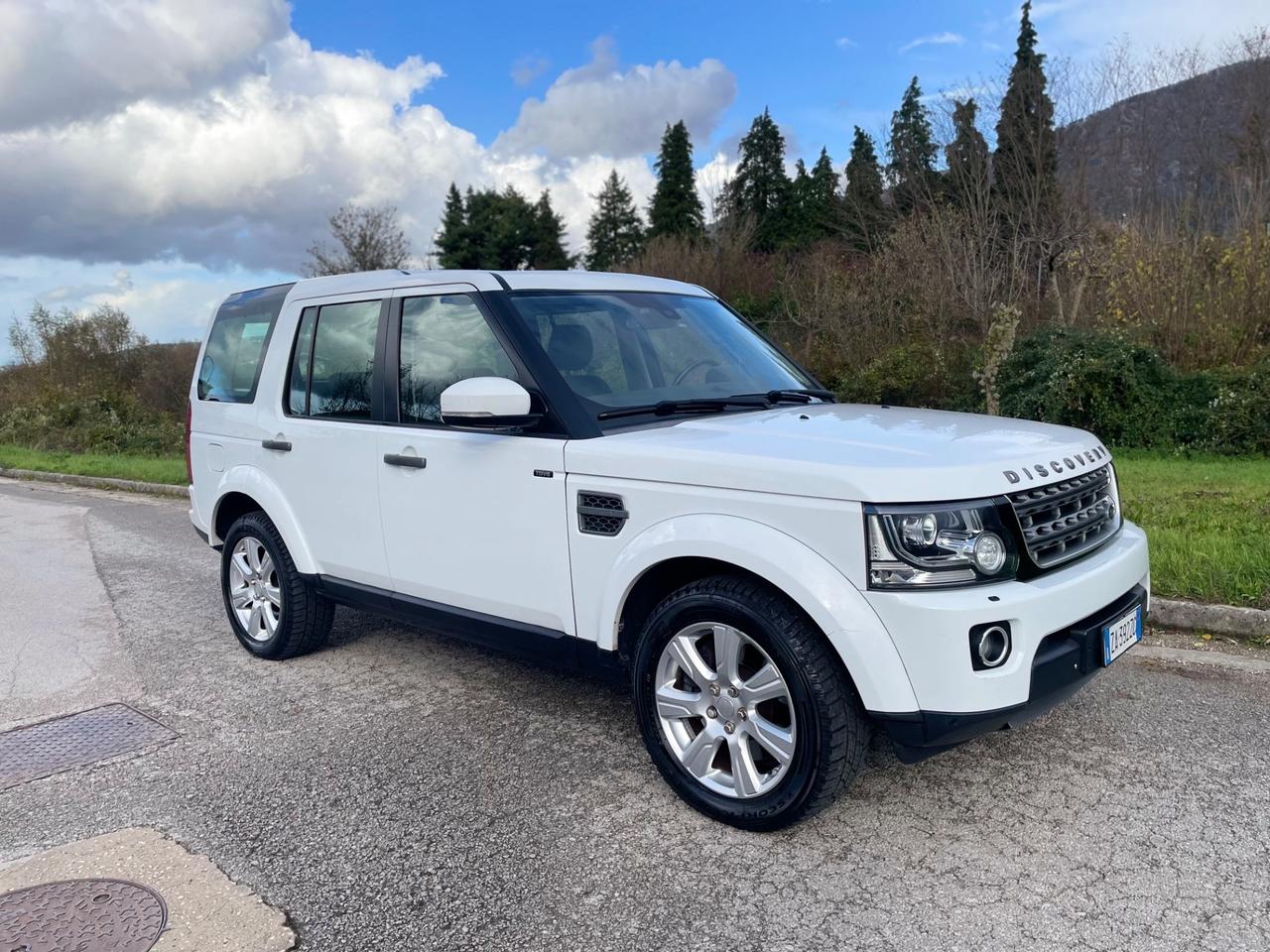 Land Rover Discovery 4 3.0 TDV6 211CV SE