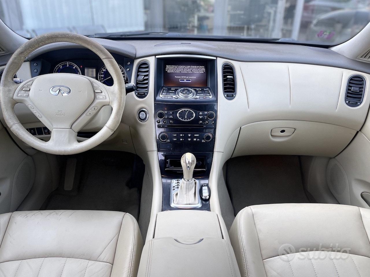 Infiniti QX50 (EX) 3.0 Diesel 238CV E5 - 2011