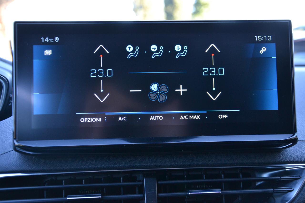 Peugeot 5008 1.5 HDi 130CV 7POSTI AUT.+NAV+LED+RCAM+PELLE+PDC