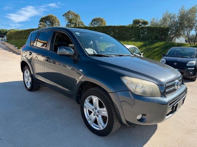 Toyota RAV 4 RAV4 2.2 D-4D 177 CV Luxury