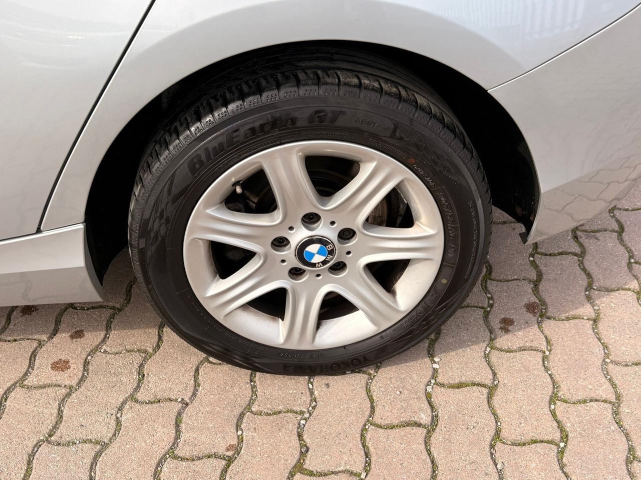 Bmw 116 116d 5p. Urban