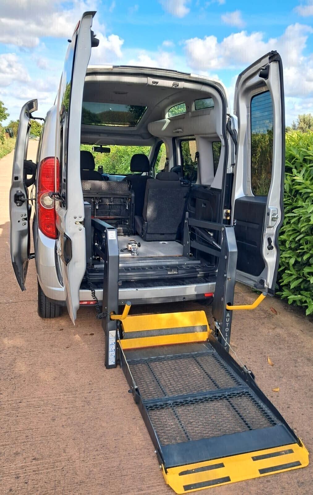 Fiat Doblo Doblò 1.6 TETTO ALTO TRASPORTO DISABILI EURO5