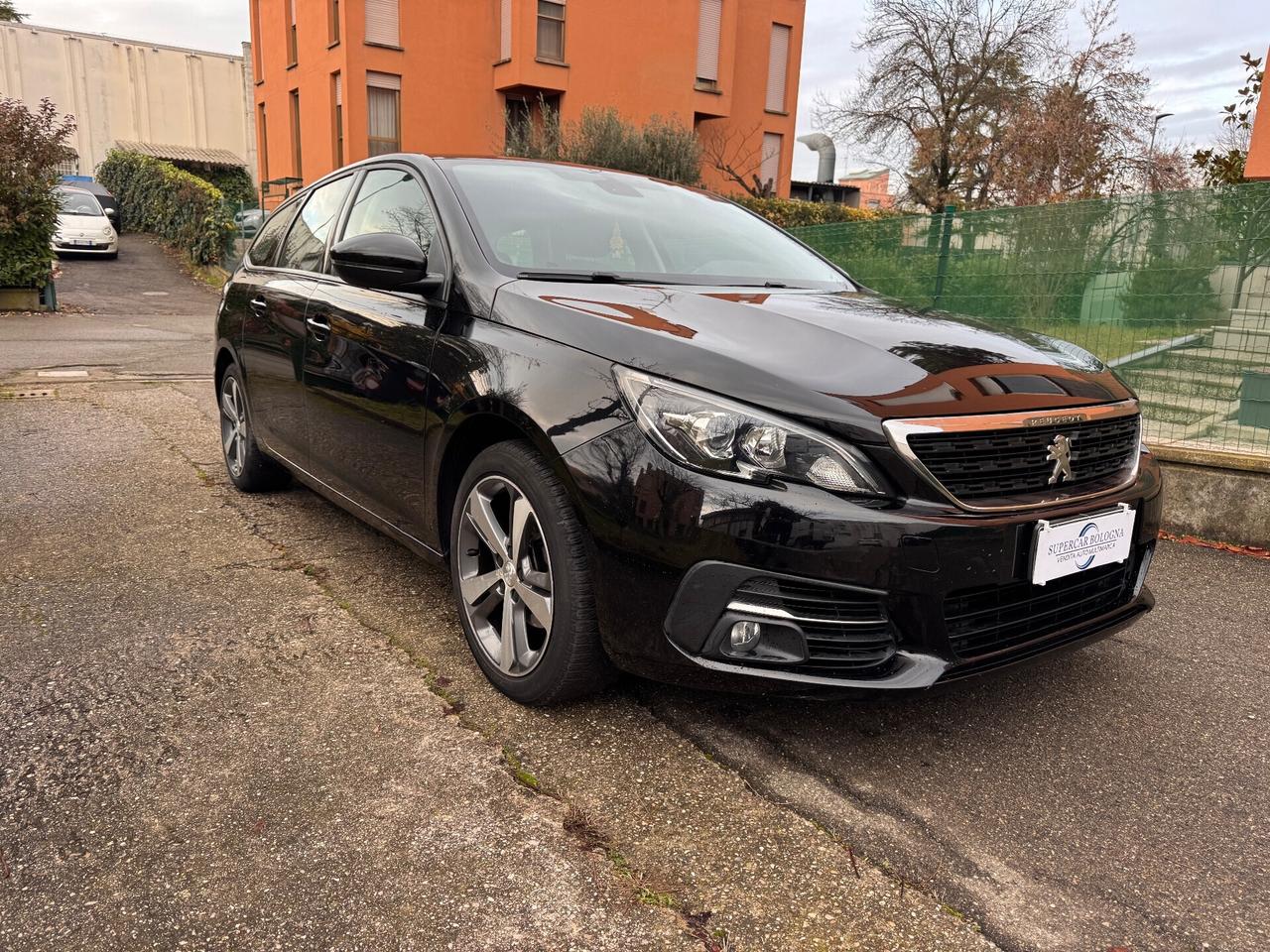 Peugeot 308 BlueHDi 130 S&S SW Allure