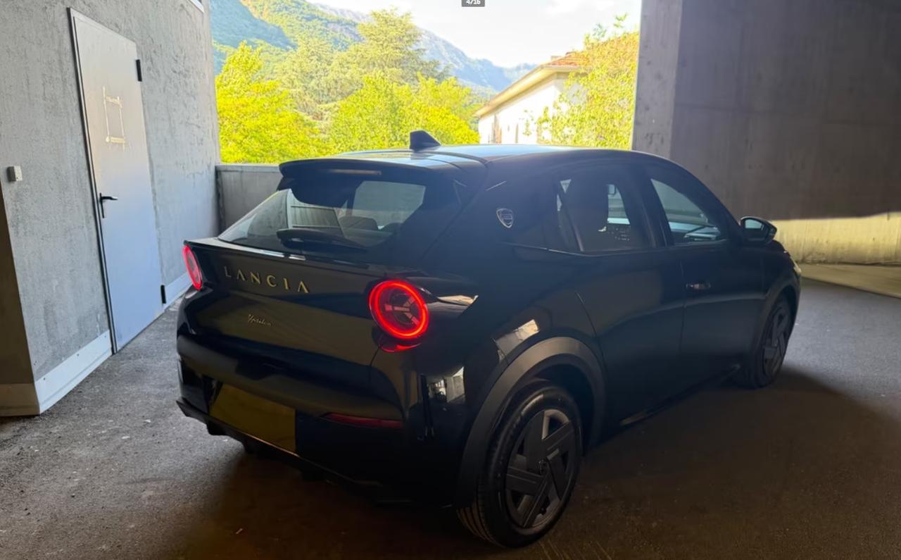 Lancia Ypsilon 1.2 mhev 110cv e-dct