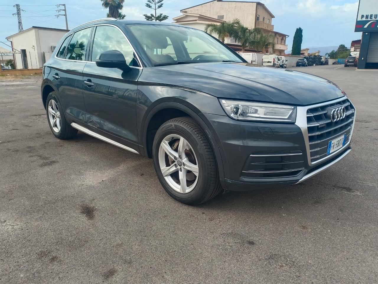 Audi Q5 2.0 TDI quattro S tronic Business