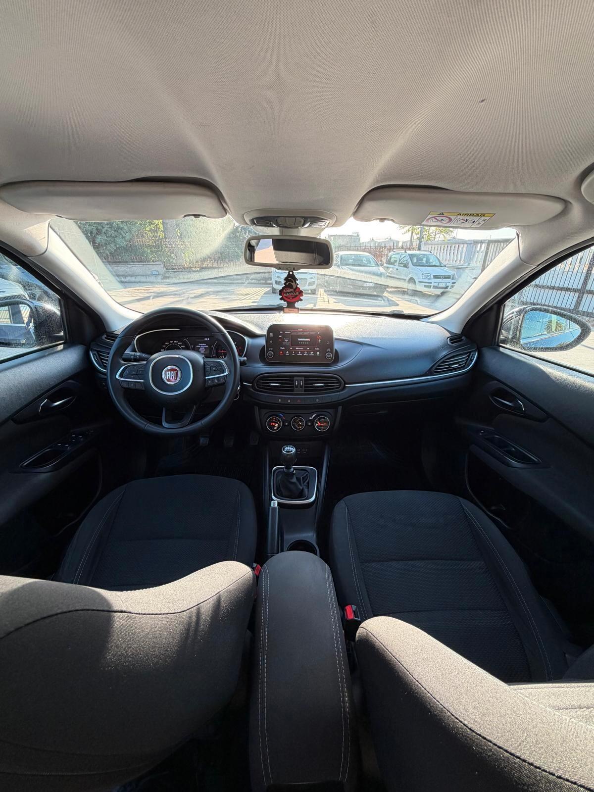 Fiat Tipo 1.6 Mjt S&S SW Lounge