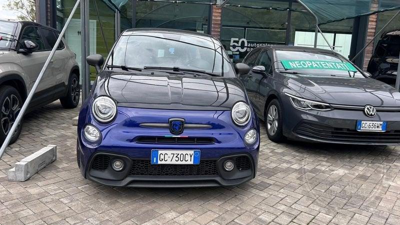 Abarth 595 1.4 Turbo T-Jet 165 CV Monster Energy Yamaha