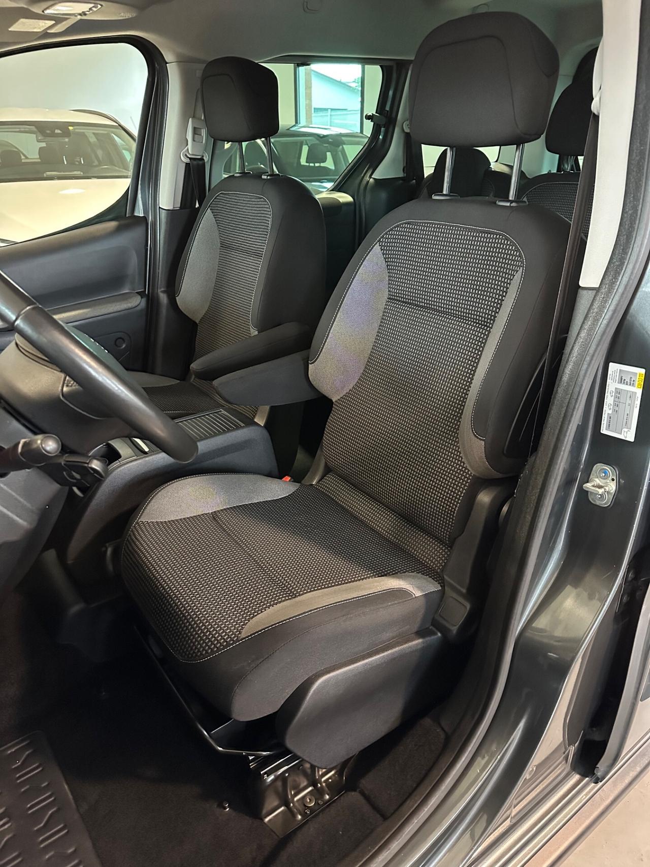 Peugeot Partner Tepee BlueHDi 100 Outdoor