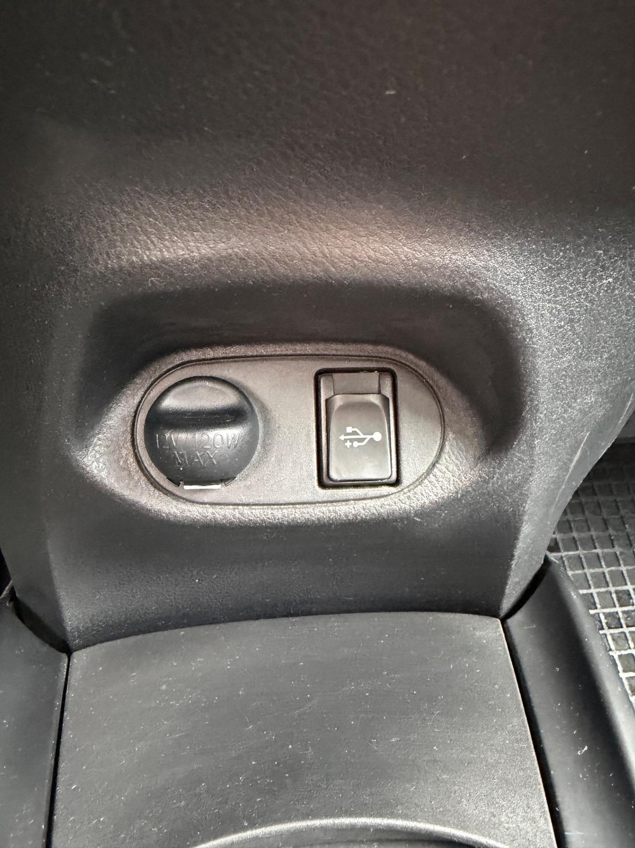 Toyota Yaris 1.0 Neopatentati Euro 6