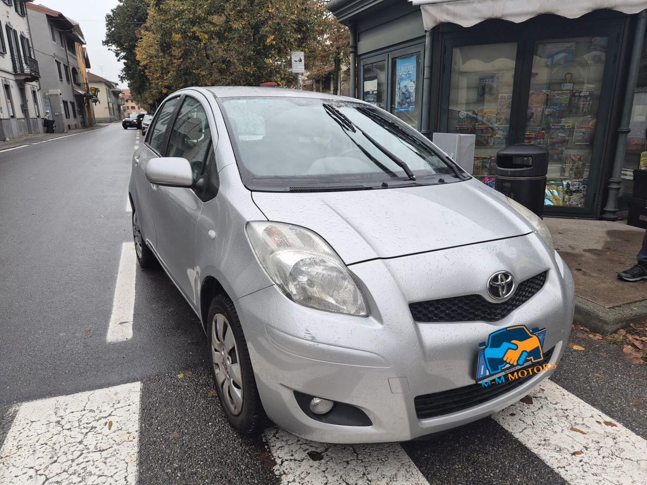 Toyota Yaris 1.0 5 porte