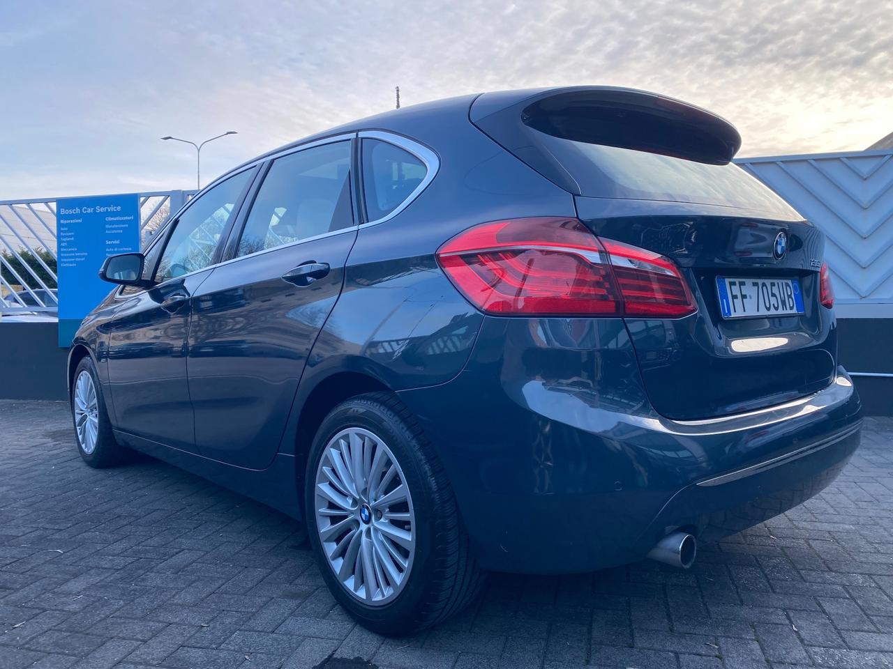 Bmw 2er Active Tourer 218d Luxury