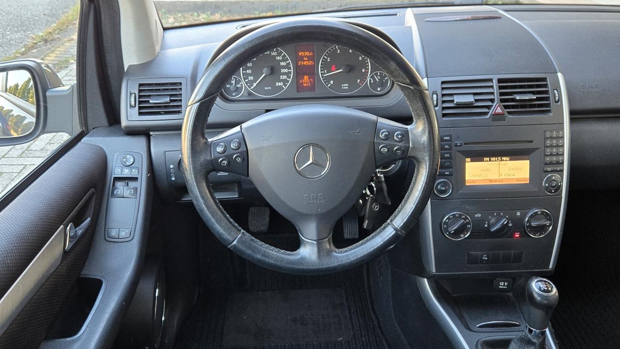 Mercedes-benz A 170 150 BlueEFFICIENCY Coupé Avantgarde