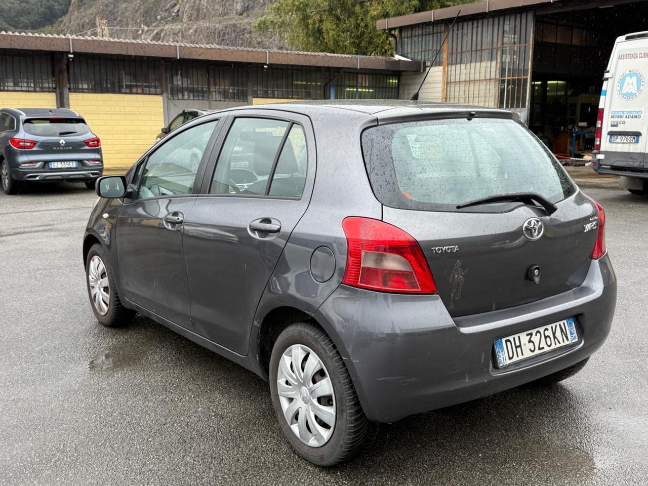 Toyota Yaris 1.3 5 porte Sol