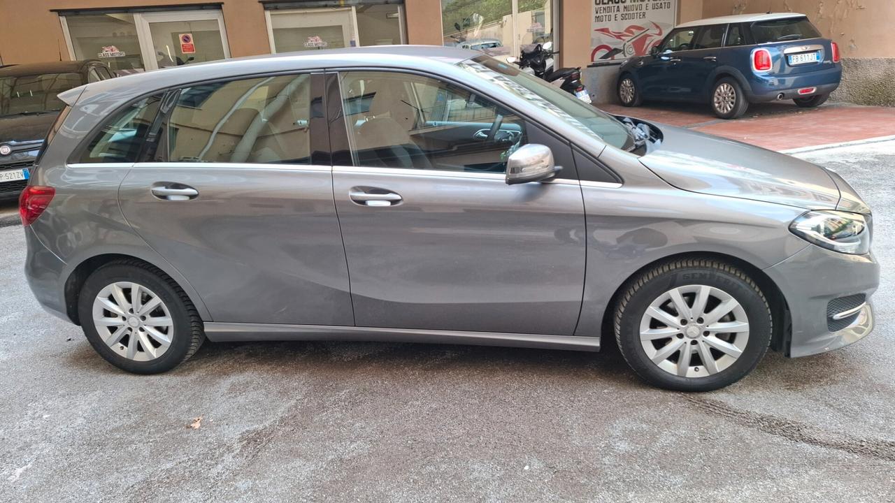 Mercedes-benz B 180 d Automatic Premium