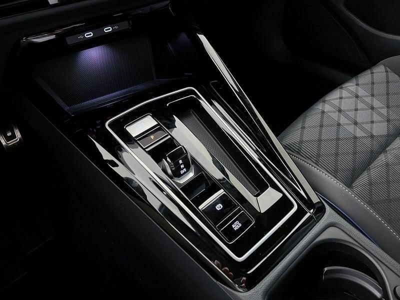 Volkswagen Golf Variant 1.5 eTSI ACT R-Line Plus DSG