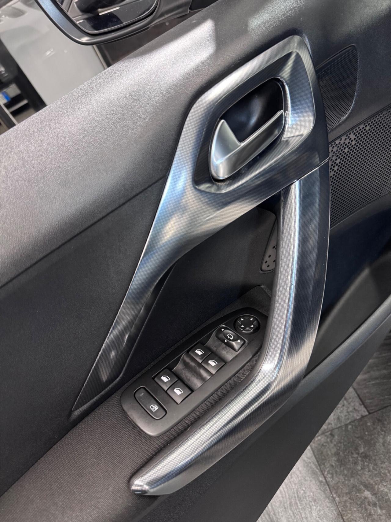 Peugeot 2008 1.6 BlueHDi 120 S&S Allure