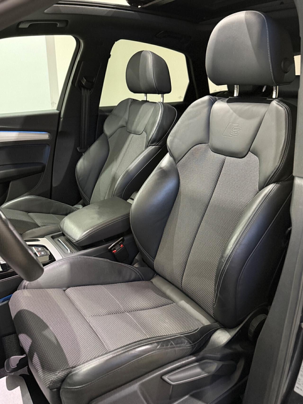 Audi Q5 40 TDI 204 CV quattro S tronic Identity Black