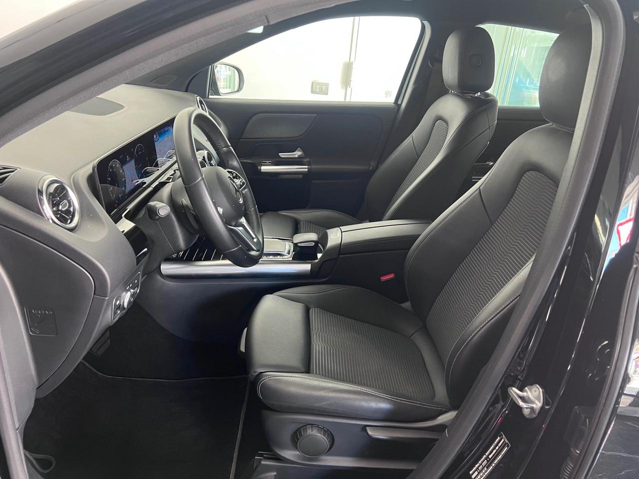 Mercedes-benz GLA 180 d 115cv Sport Plus auto NIGHT VIRTUAL/LED/18; PERFETTA