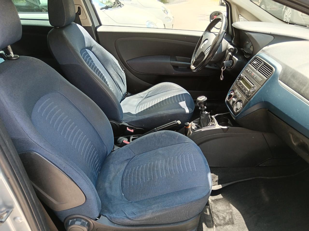 Fiat Grande Punto 1.3 MJT 90CV AUTOCARRO 4 POSTI