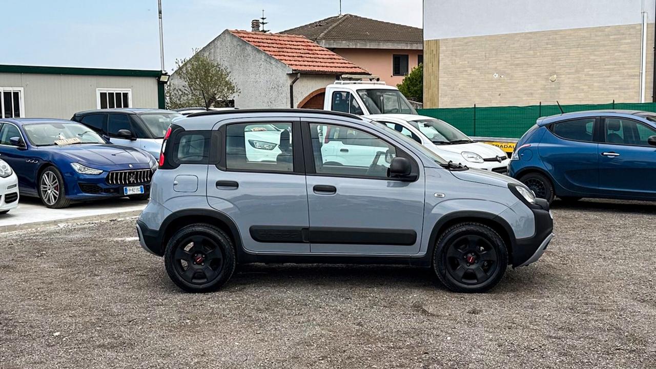Fiat Panda Cross 1.0 FireFly S&S Hybrid
