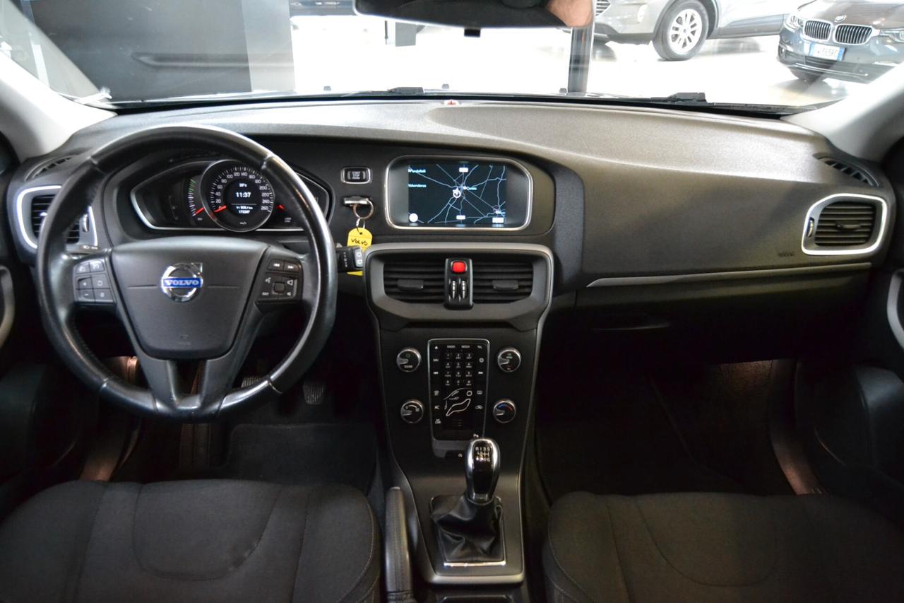Volvo V40 D2 1.6D Momentum Tagliandi/Navi/Cruise/PDK