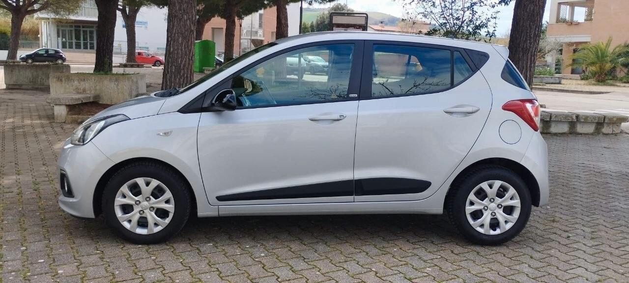 Hyundai i10 1.0, 12/15, km 61.800