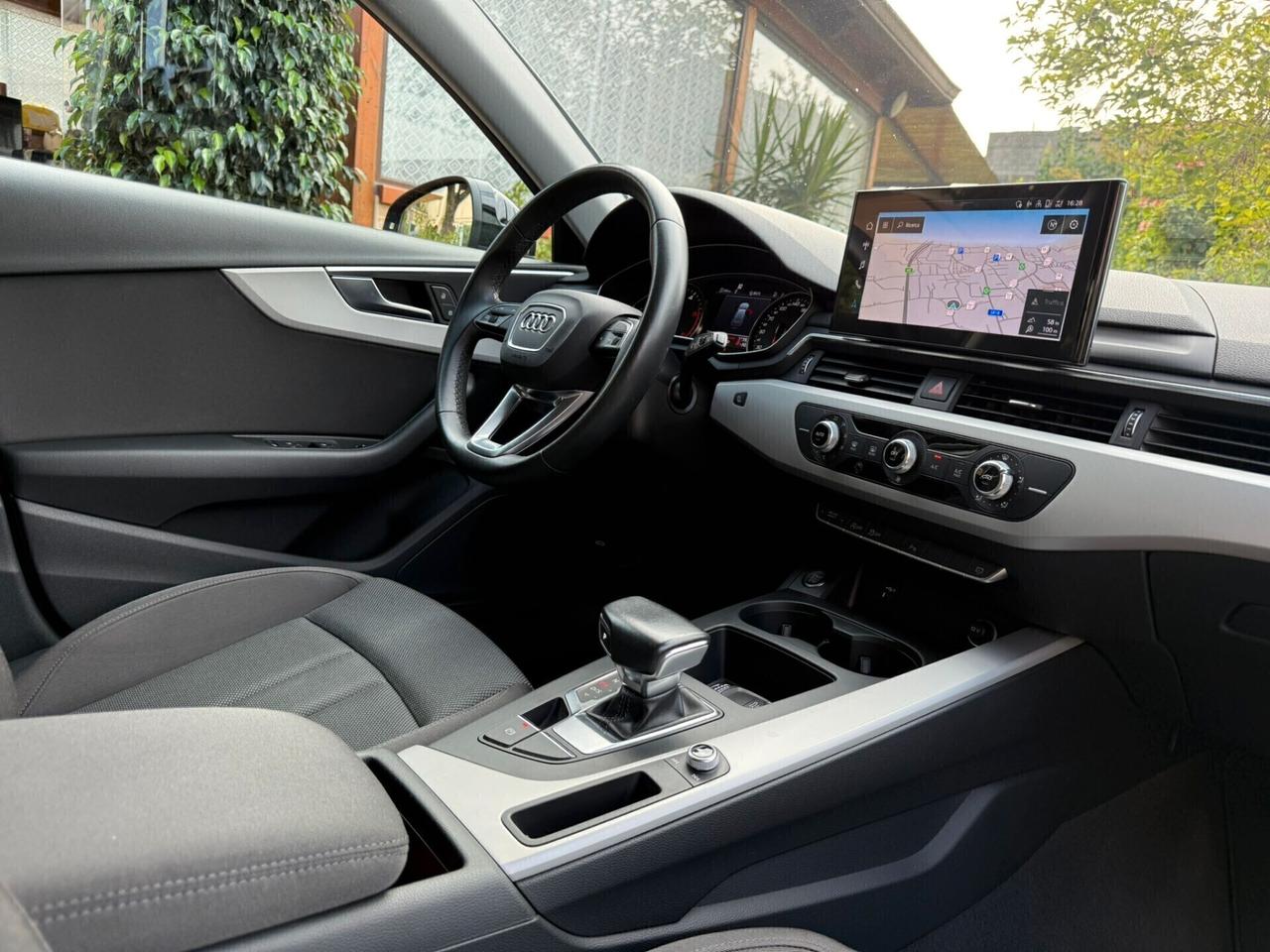 Audi A4 Avant 30 TDI/136 CV S tronic Business