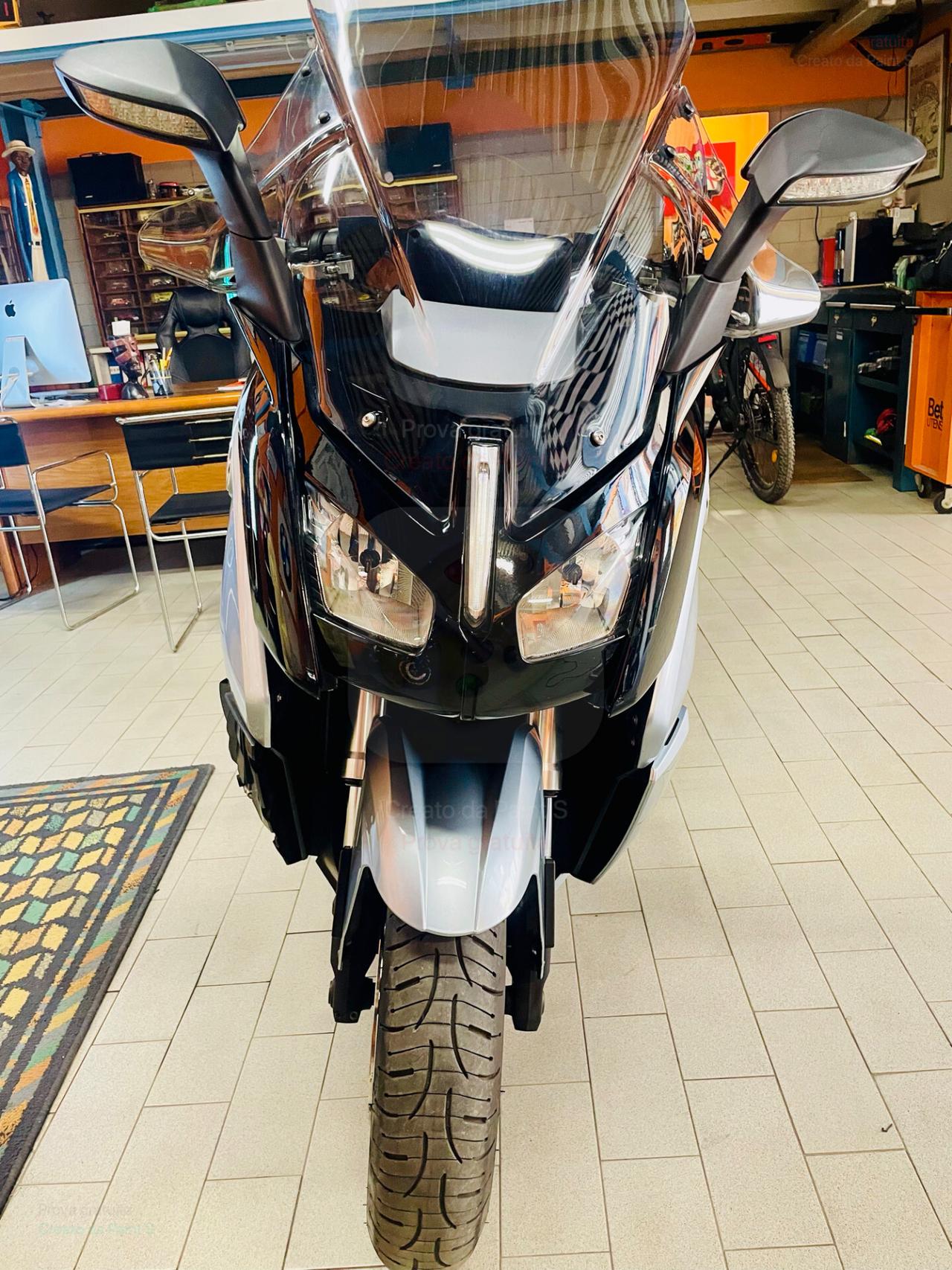Bmw C-evolution MANOPOLE RISCALDATE FARI AUTOMATICI ANTIFURTO