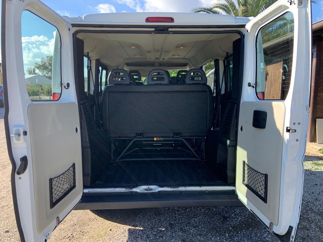 Peugeot Boxer 9 posti