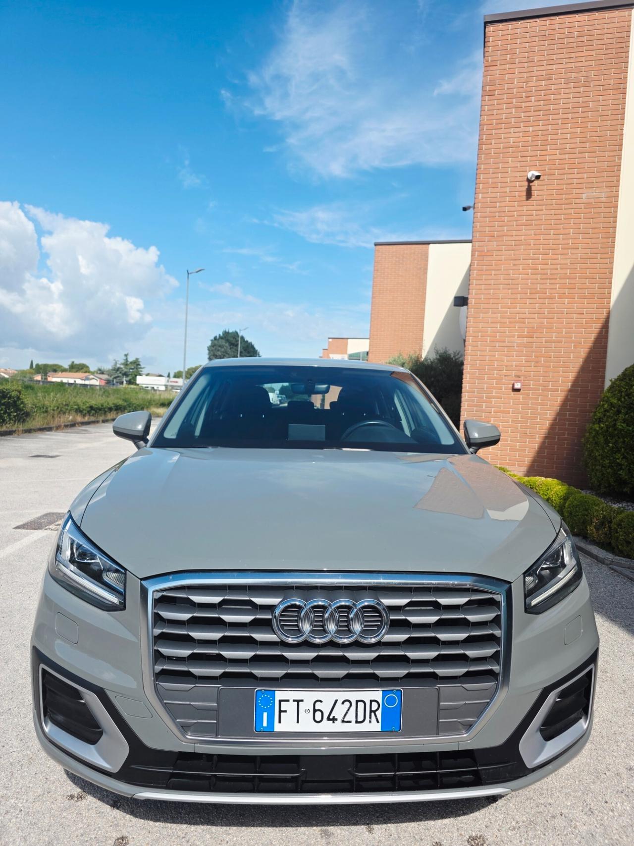 Audi Q2 1.6 116 CV automatica UNICAPROPRIETARIA Tagliandi uff