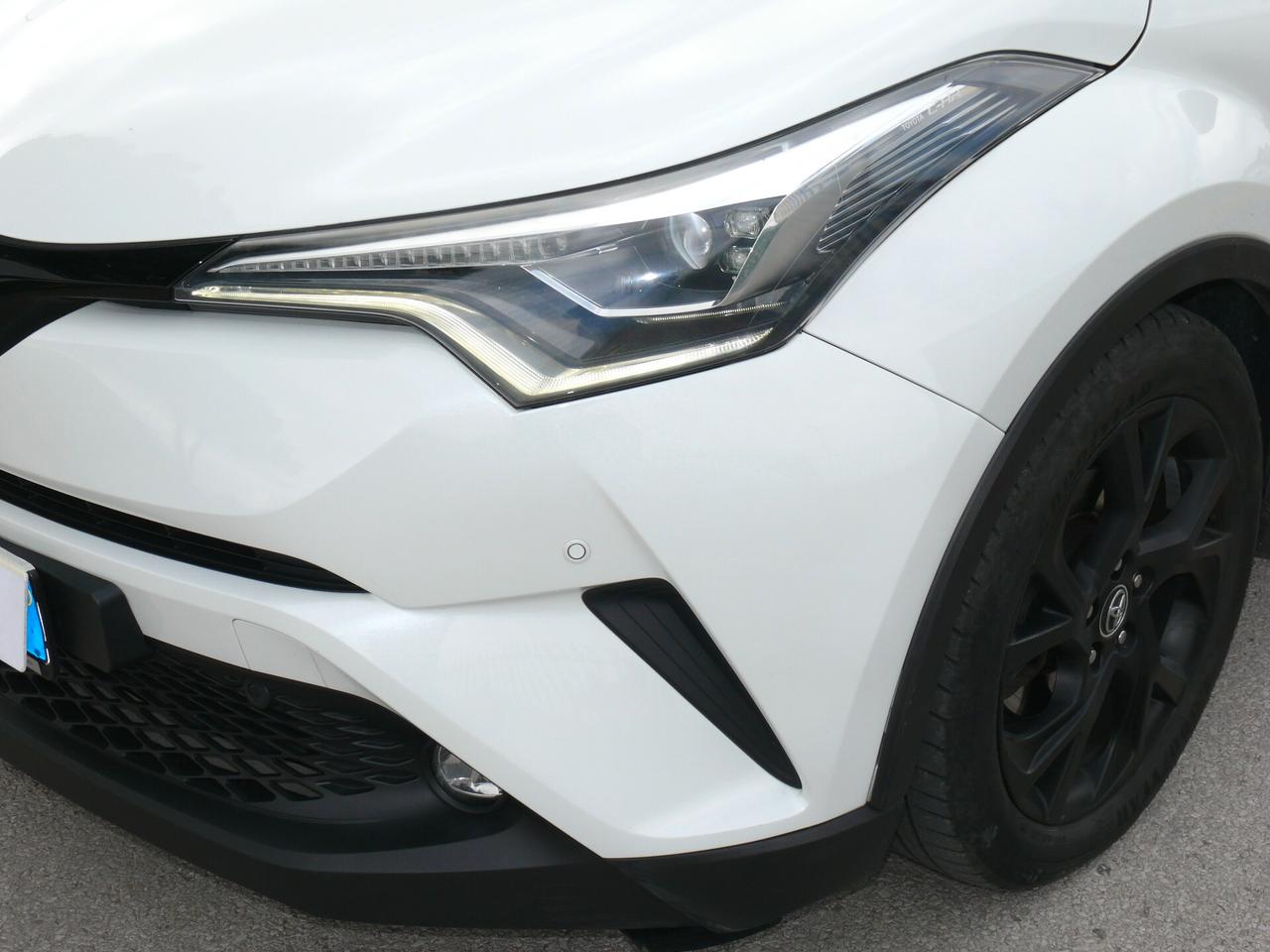 Toyota C-HR 1.8 Hybrid E-CVT Style (M1310)