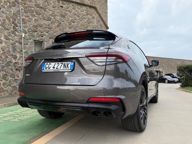 MASERATI Levante MY22 GRANSPORT+TETTO+BLACK PACK+PINZE GIALLE