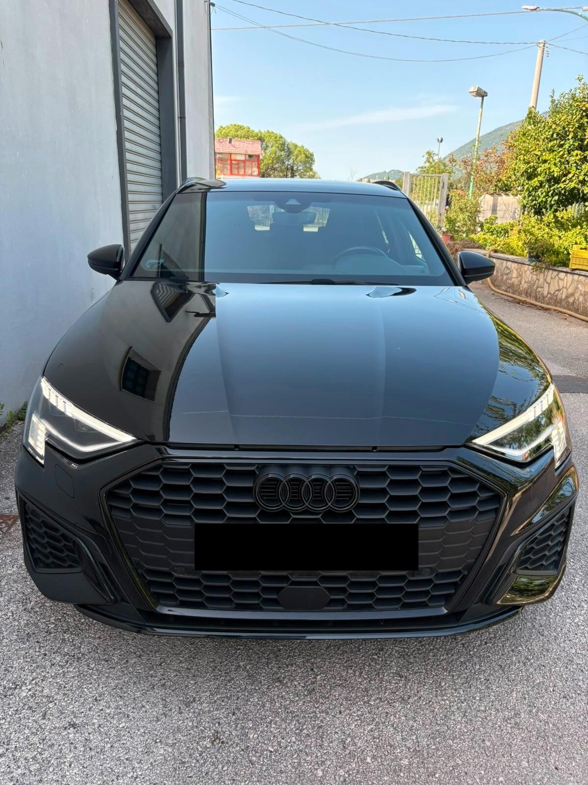 Audi A3 SPB 30 g-tron S tronic line FULL FULL