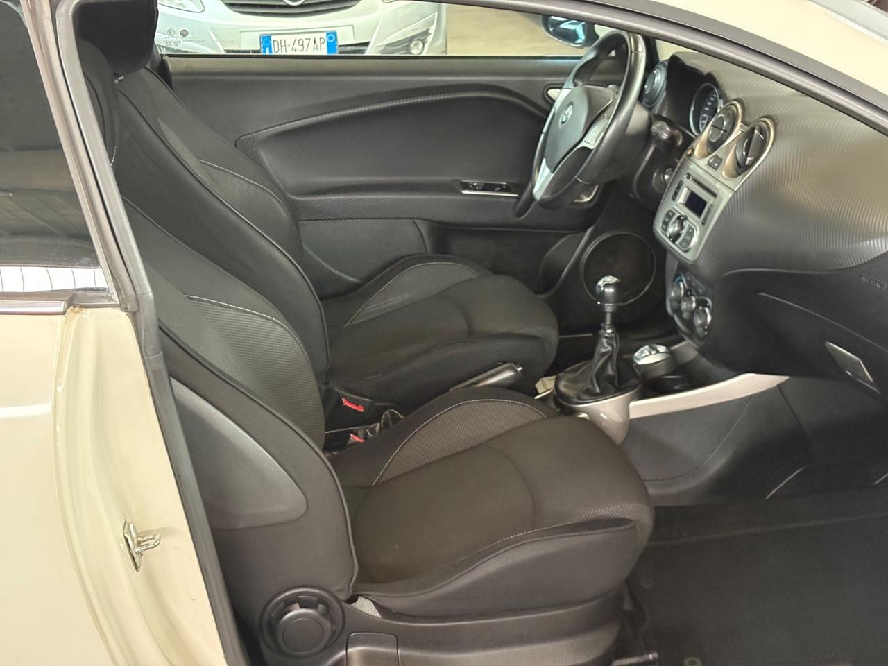 Alfa Romeo MiTo 1.4 105 CV M.air S&S Distinctive Sport Pack