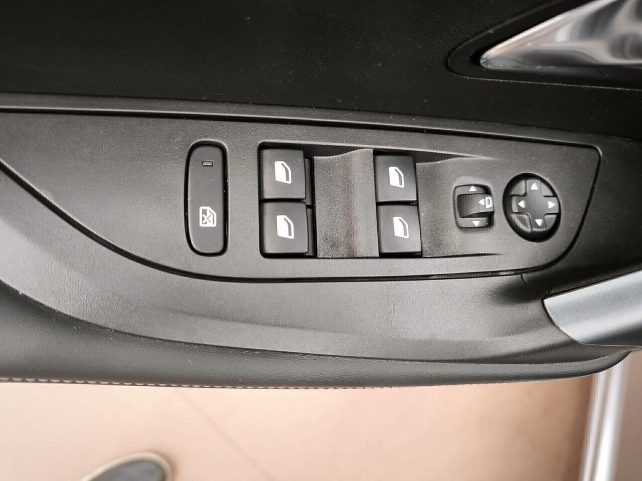 Peugeot 2008 PureTech Turbo 130 S&S Allure