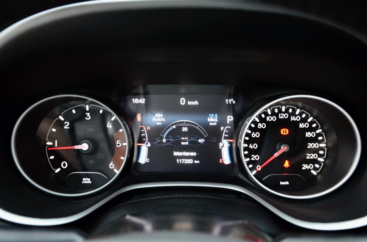 JEEP COMPASS 2.0 MJT LIMITED 4WD 140cv AUT, UNICOPROPRIETARIO, UFF ITALIANA, SERVICE JEEP, NAVI, APPLE ANDROID, PERMUTE