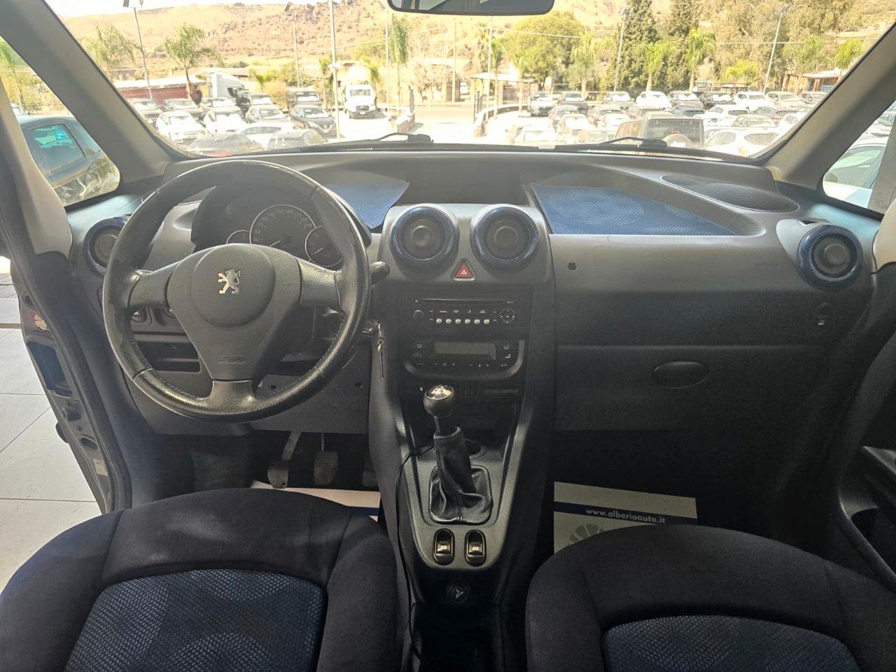 Peugeot 1007 1007 1.4 hdi Sporty