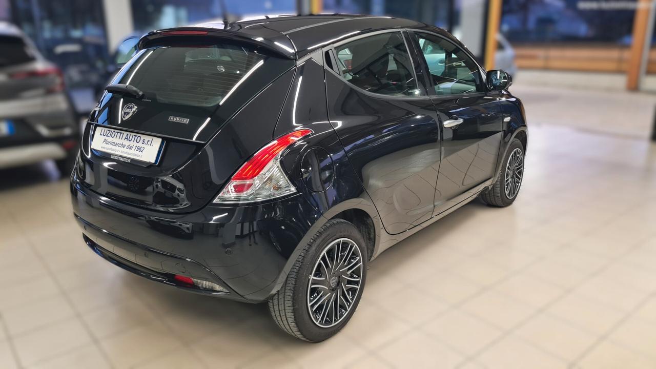 LANCIA YPSILON 1.0 FIREFLY S&S HYBRID GOLD