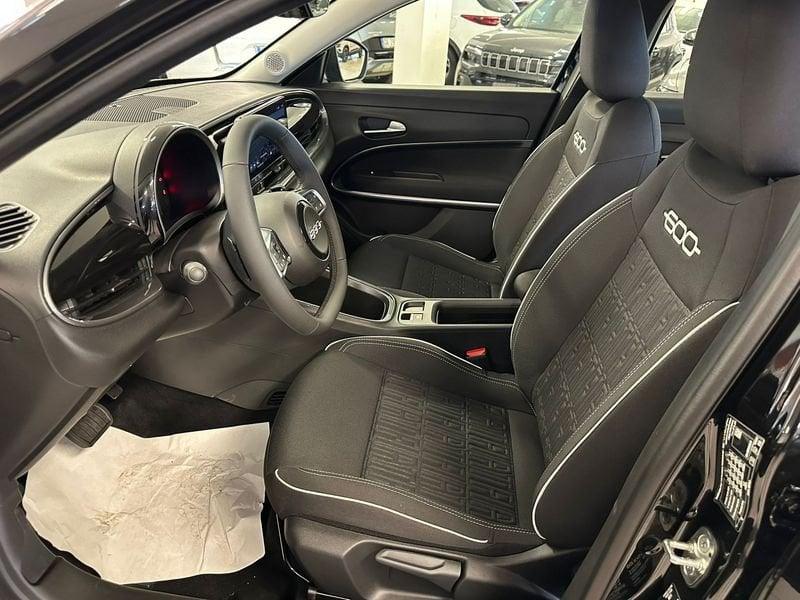 FIAT 600 600 Hybrid 110 CV DCT MHEV PACK COMFORT + PACK STYLE