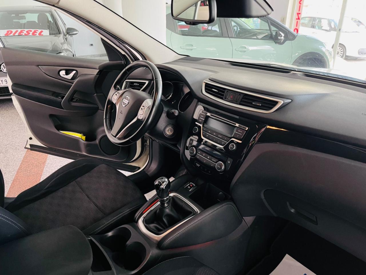 Nissan Qashqai 1.5 dCi Visia 110cv anno 2015 italiana