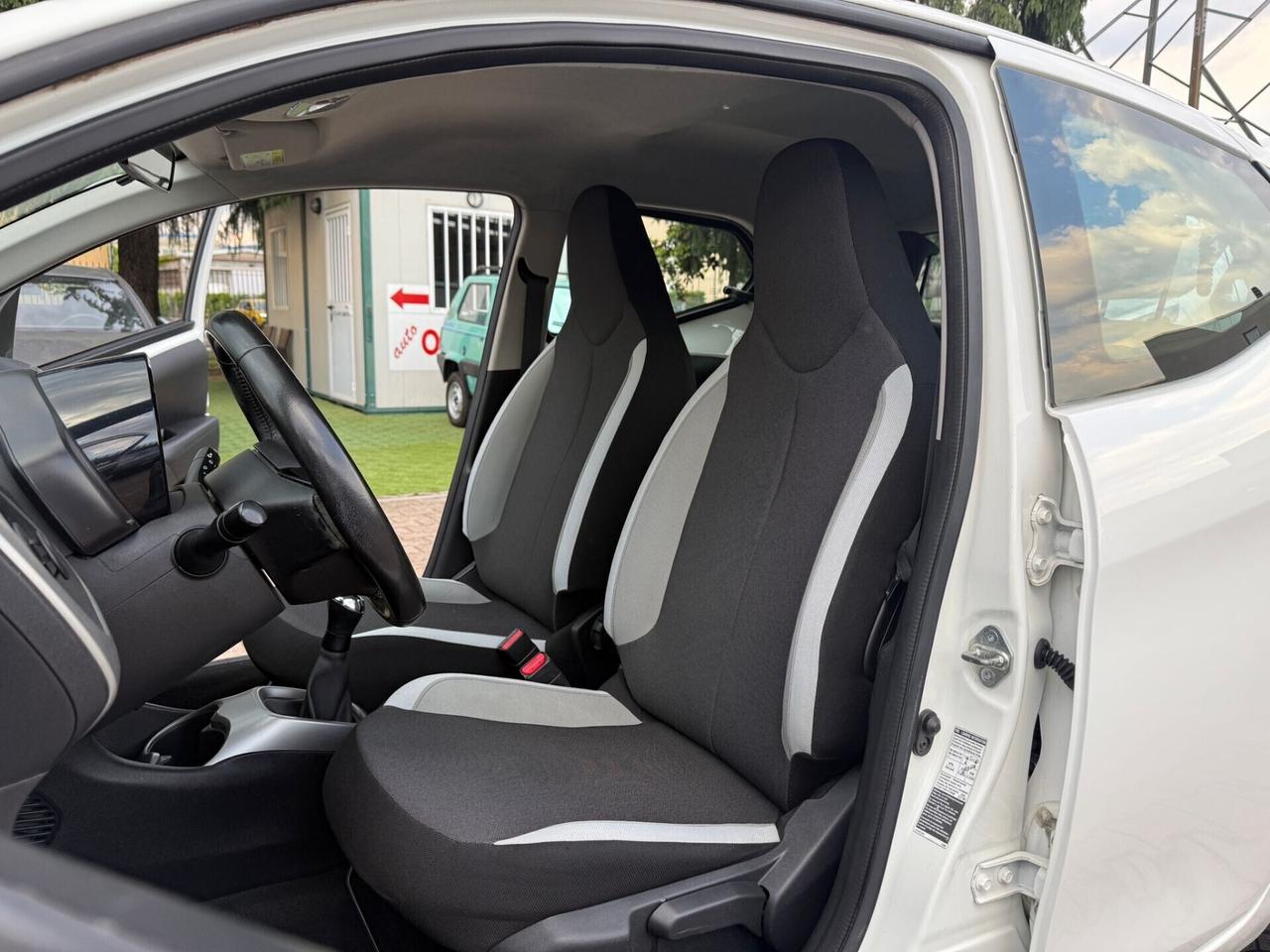Toyota Aygo 1.0 VVT-i 69 CV 5 porte OK NEOPATENTATI