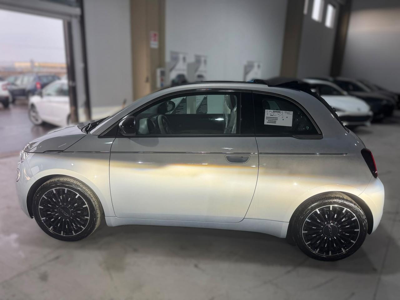 Fiat 500 C 1.0 Hybrid LA PRIMA